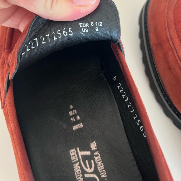 Mephisto Salka Rust Red Velvet Leather Slip-On Chain Detail Lug Sole Loafers - Picture 8 of 13